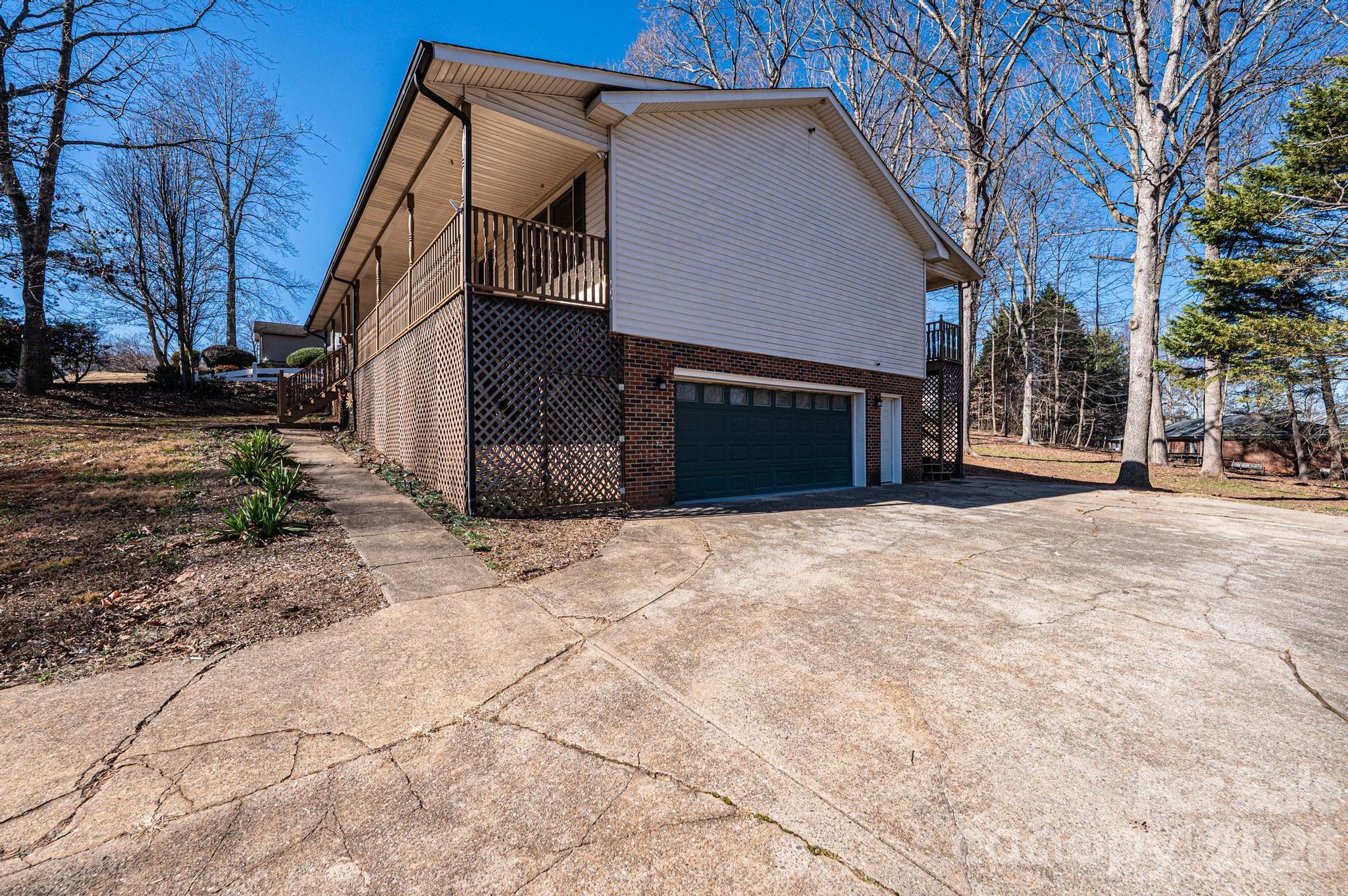 5284 Lisa Lane Hickory NC 28602