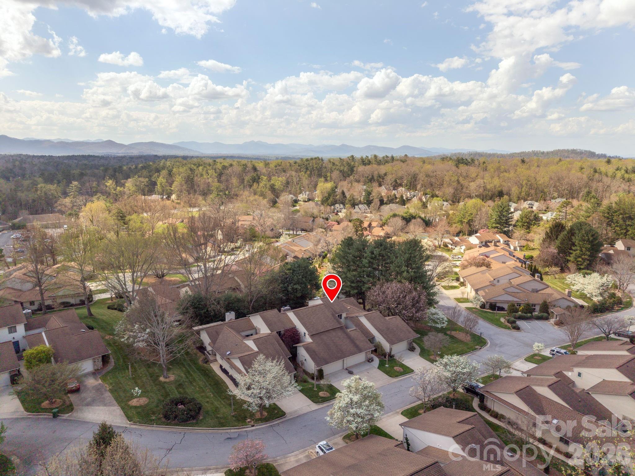 118 Cloverleaf Lane Asheville NC 28803
