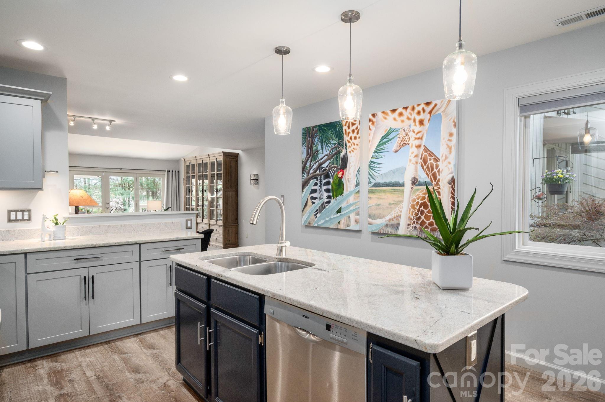 118 Cloverleaf Lane Asheville NC 28803
