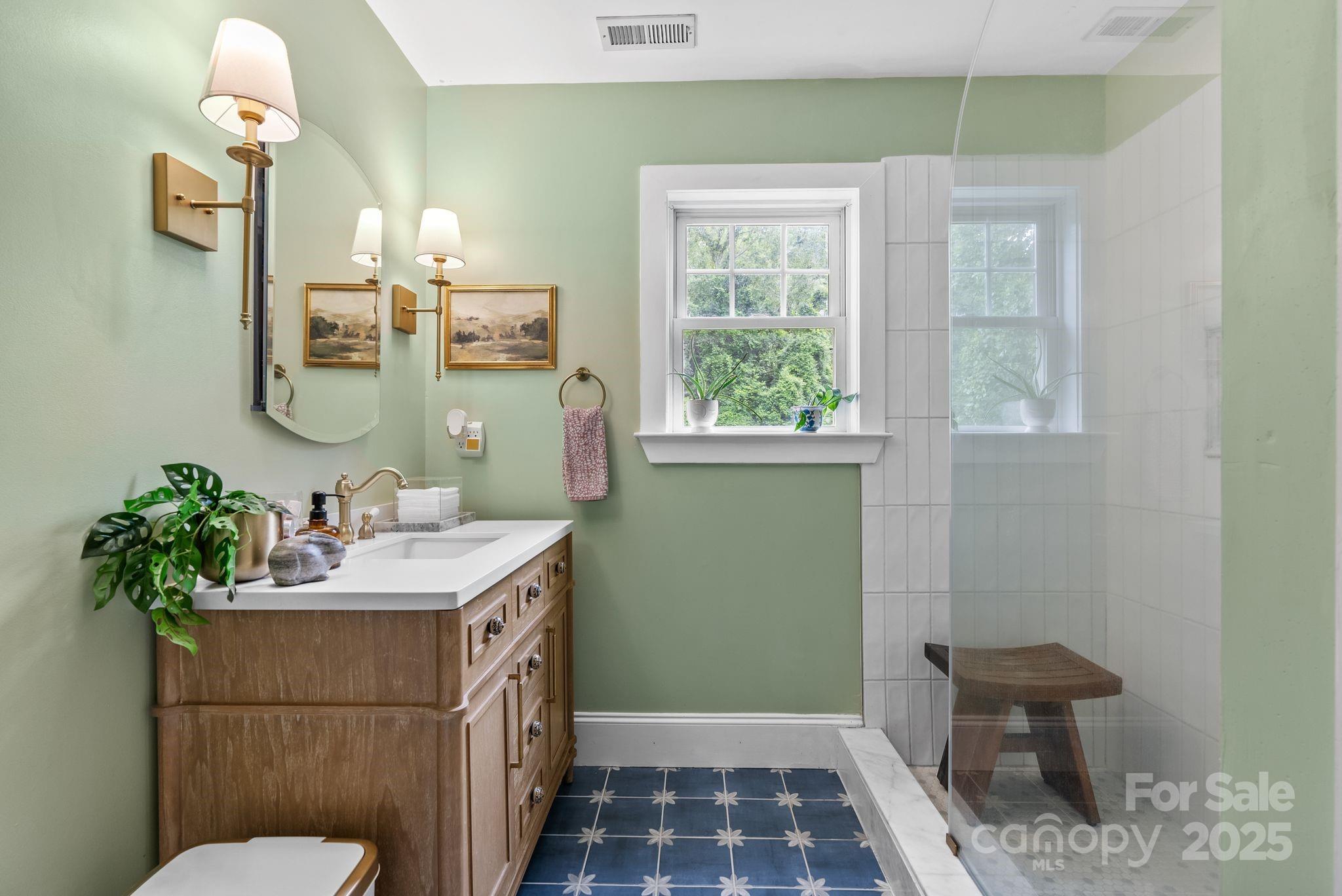 19 Rhudy Road Asheville NC 28806