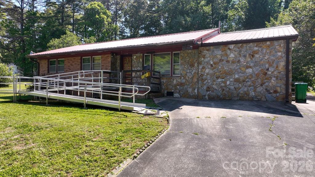 905 S 10th Street Bessemer City NC 28016