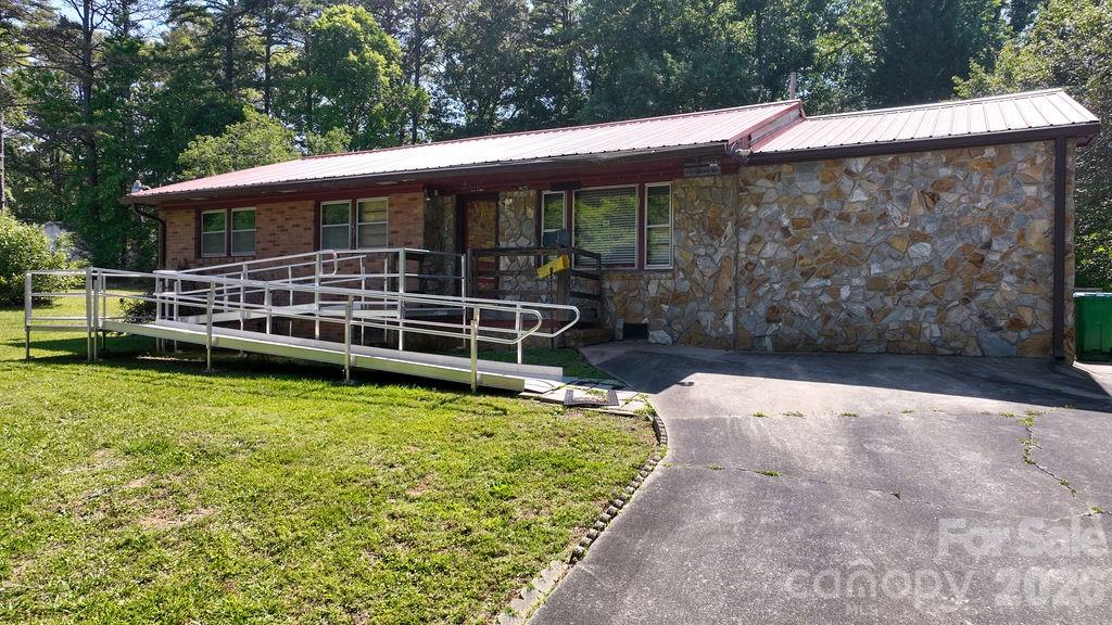 905 S 10th Street Bessemer City NC 28016