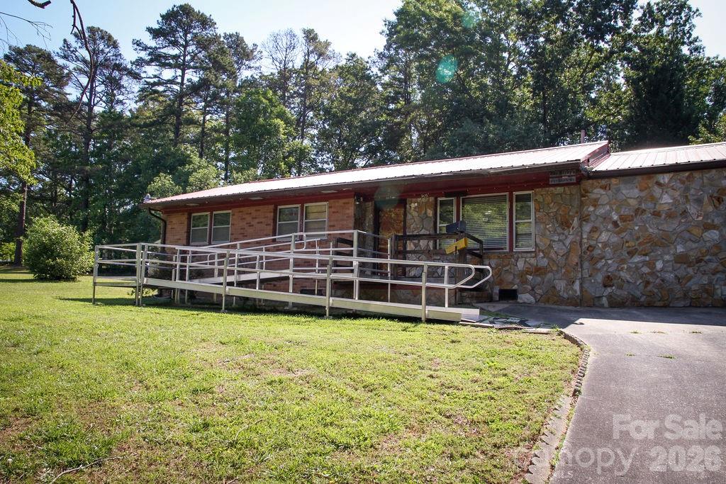 905 S 10th Street Bessemer City NC 28016