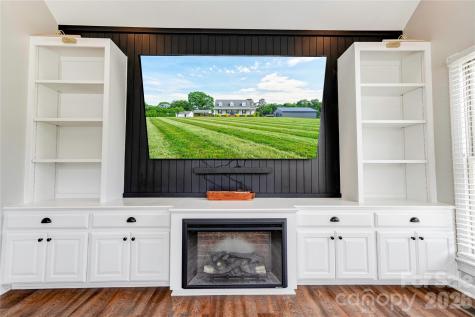 505 E Stagecoach Trail Lawndale NC 28090