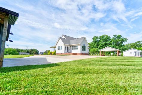 505 E Stagecoach Trail Lawndale NC 28090