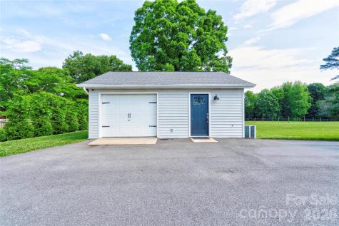 505 E Stagecoach Trail Lawndale NC 28090