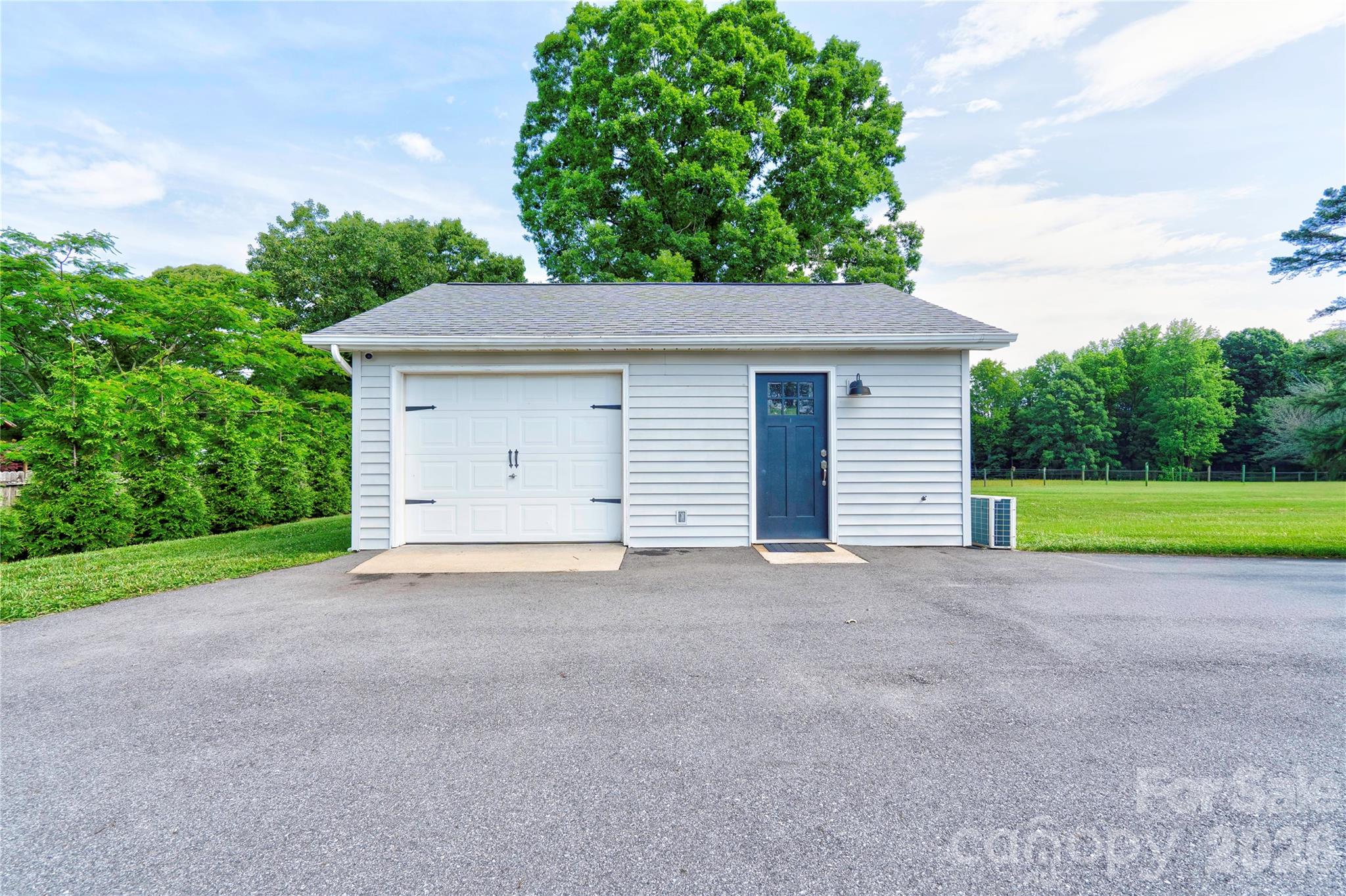 505 E Stagecoach Trail Lawndale NC 28090