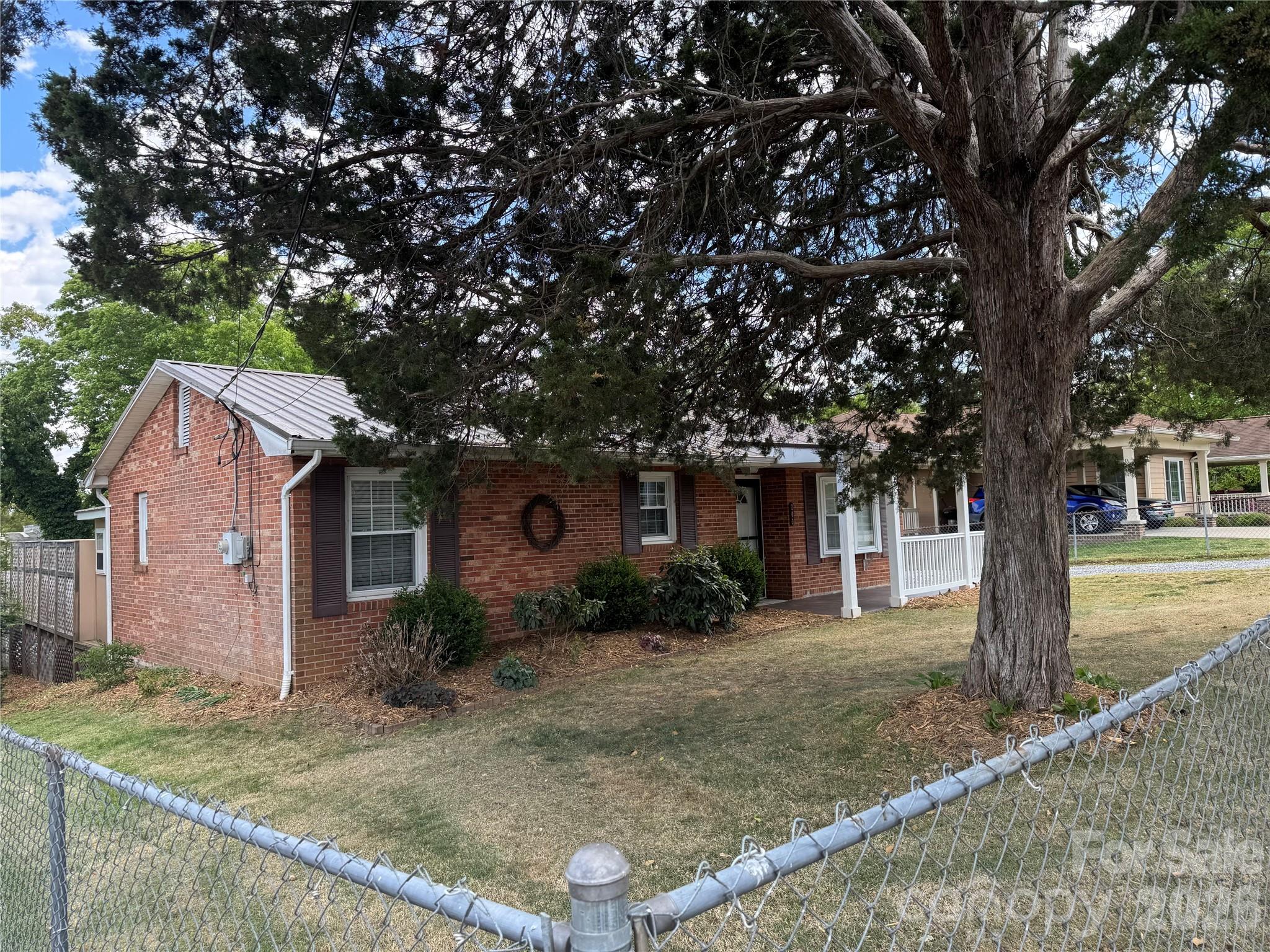 203 Laurel Street SE Valdese NC 28690