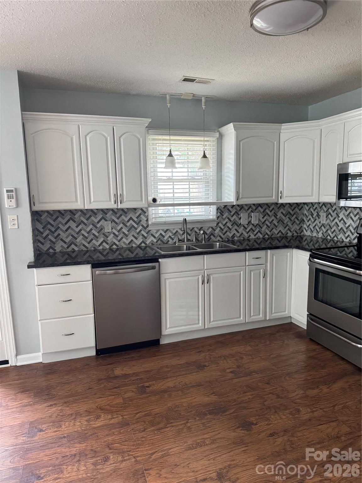 203 Laurel Street SE Valdese NC 28690