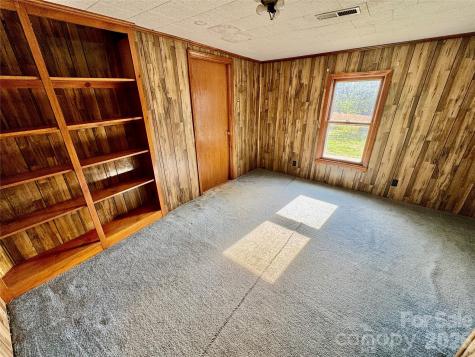 5028 Kurstie Lane Boonville NC 27011