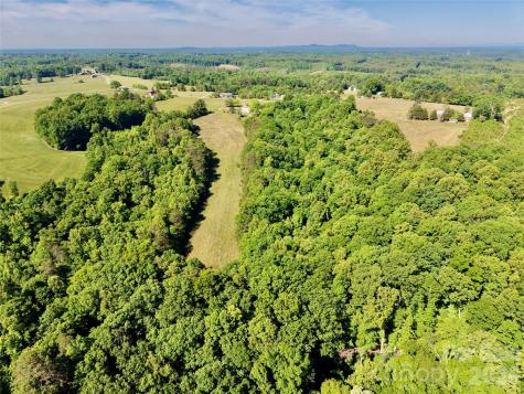 5028 Kurstie Lane Boonville NC 27011