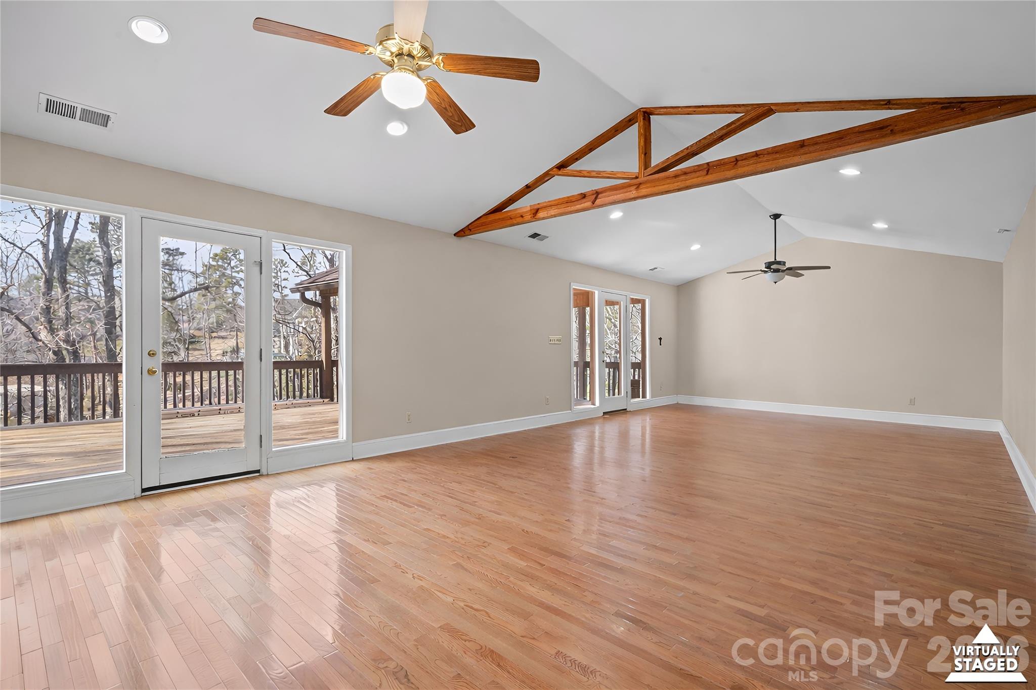 16631 Harbor View Road Charlotte NC 28278