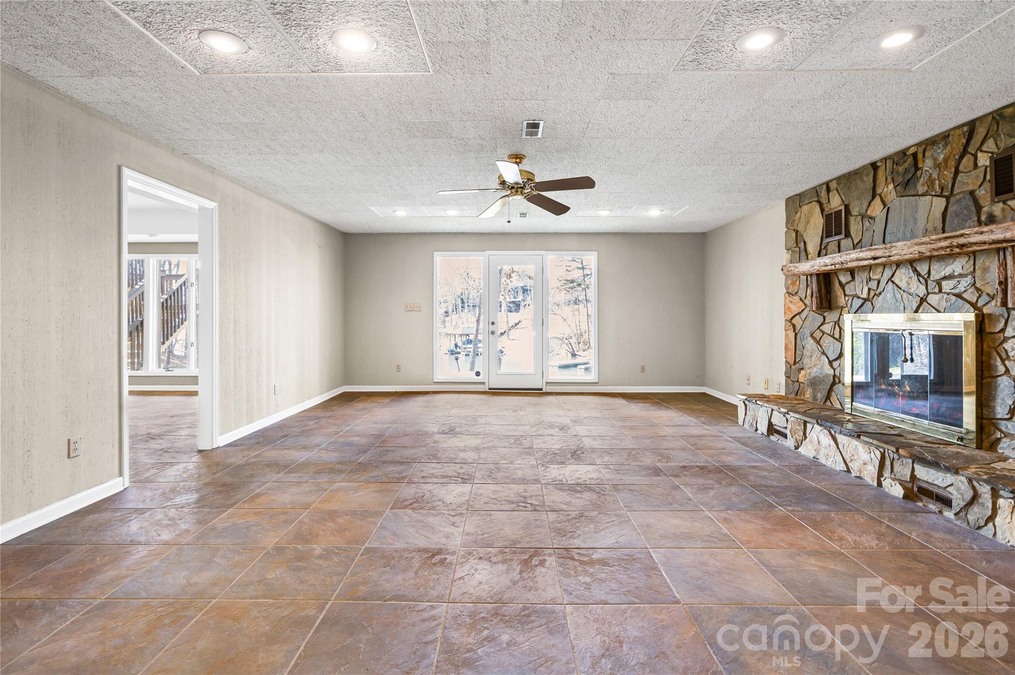 16631 Harbor View Road Charlotte NC 28278