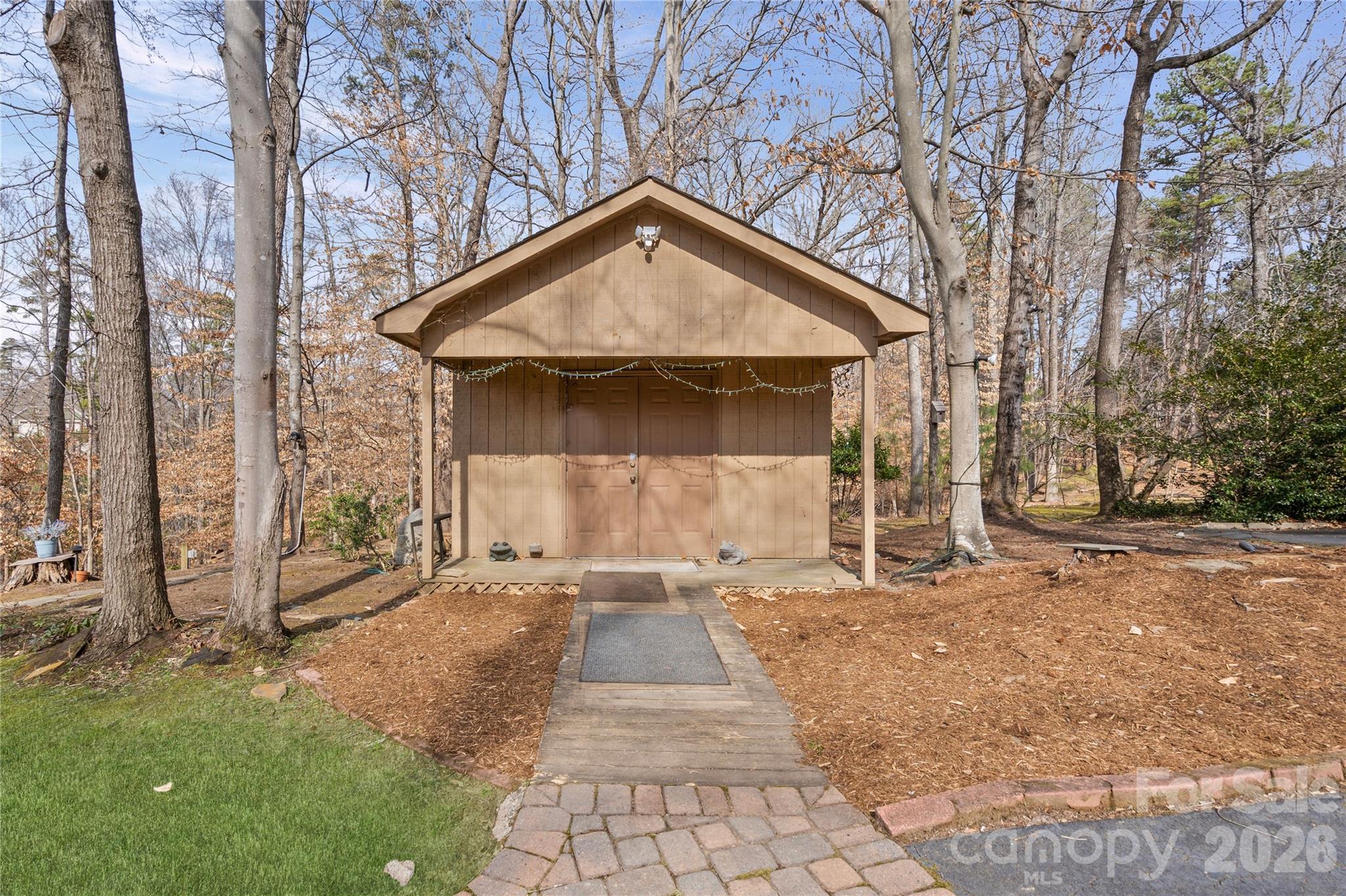 16631 Harbor View Road Charlotte NC 28278