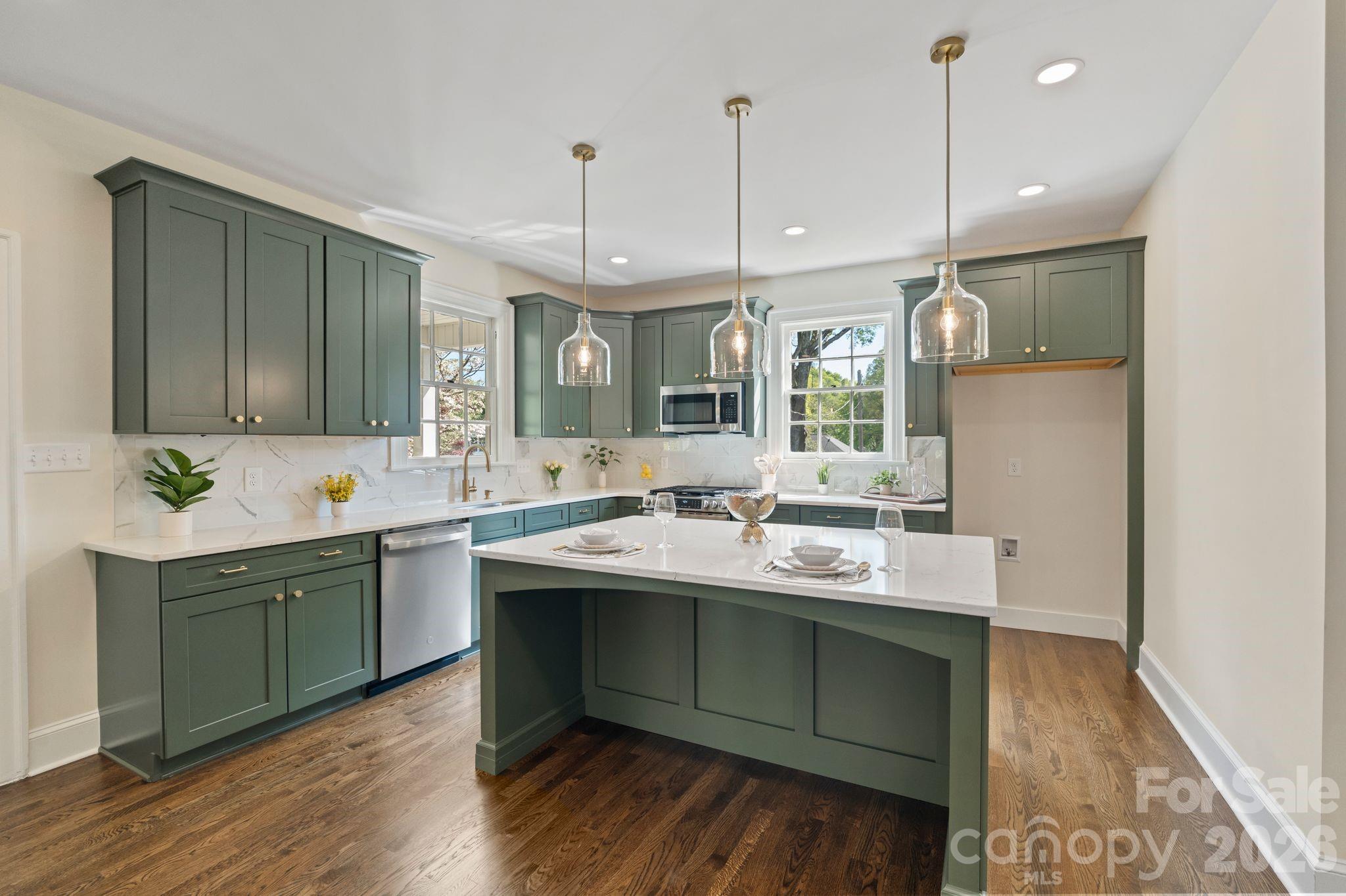 3114 N Center Street Hickory NC 28601