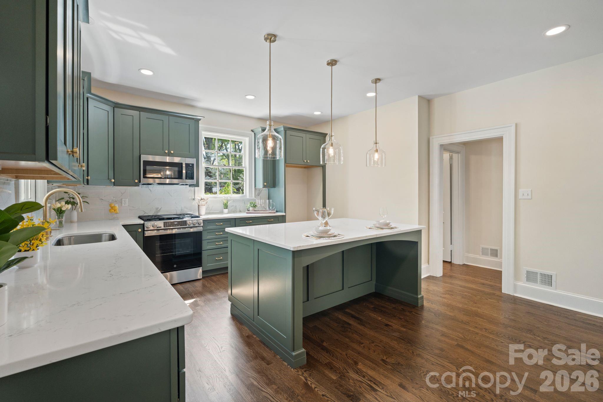3114 N Center Street Hickory NC 28601