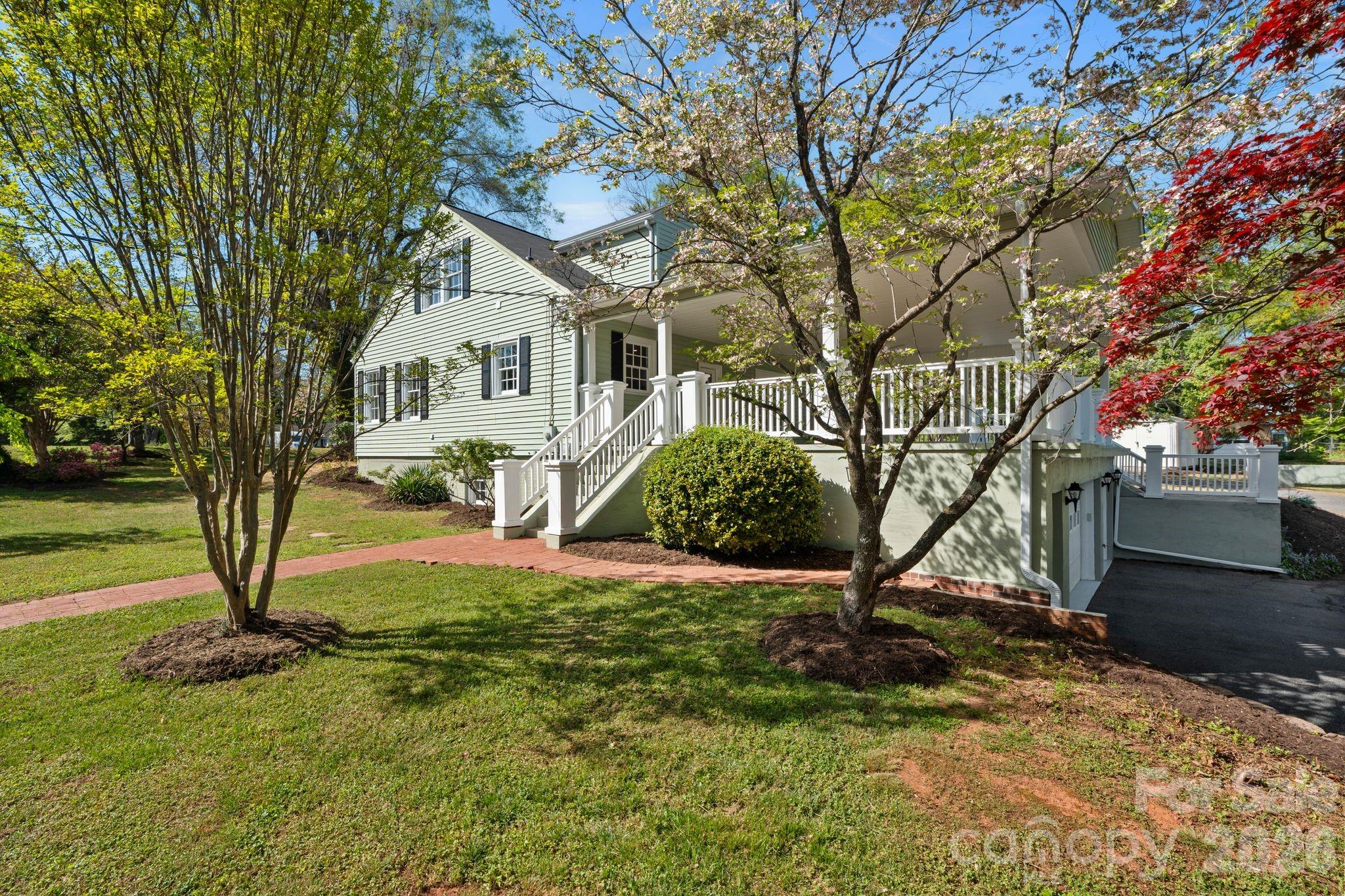 3114 N Center Street Hickory NC 28601