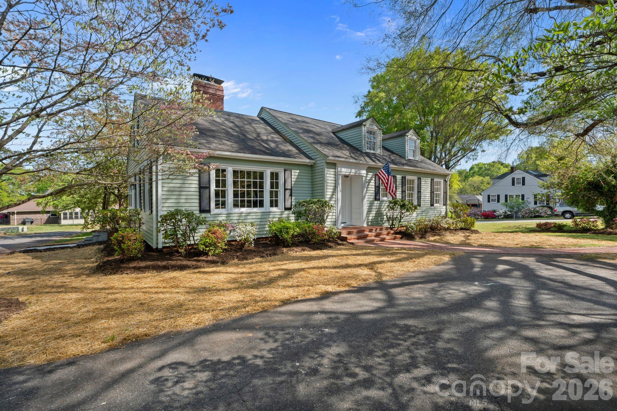 3114 N Center Street Hickory NC 28601