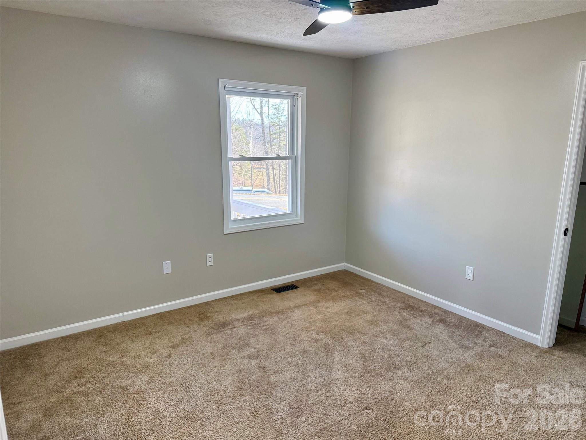 628 Hidden View Loop Marion NC 28752