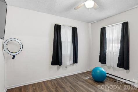 819 Mobile Street High Point NC 27260