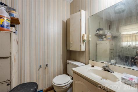 48 Ellen Avenue Canton NC 28716
