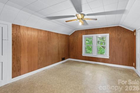 160 Mclean Road Weaverville NC 28787