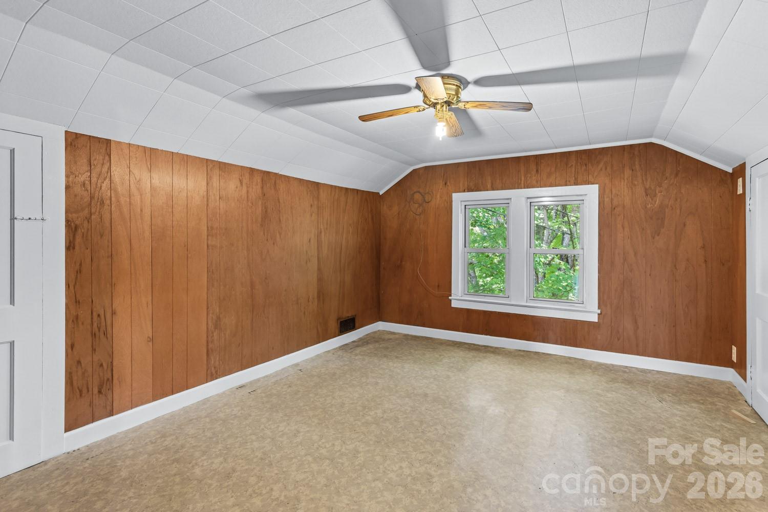 160 Mclean Road Weaverville NC 28787