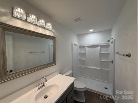 4501 Knollcrest Drive Charlotte NC 28208