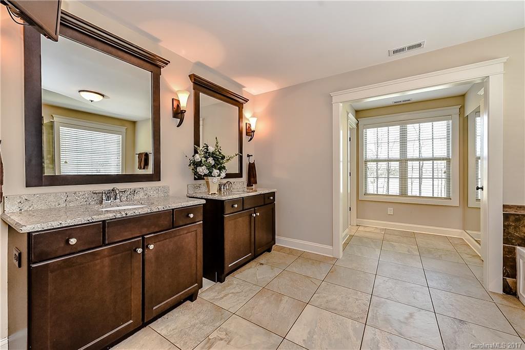 3119 Arboretum View Charlotte NC 28226