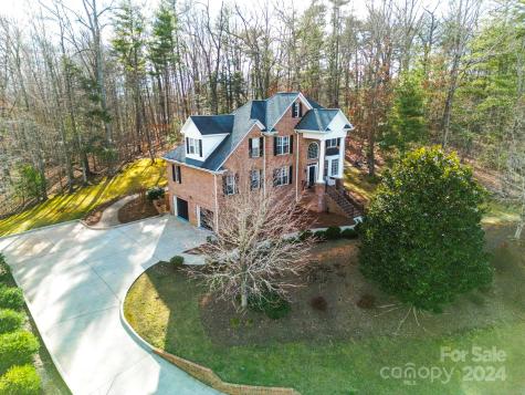 1111 Georgetown Lane Lenoir NC 26845