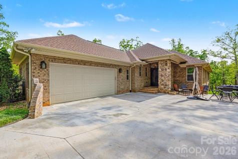 1629 Healing Springs Drive Denton NC 27239