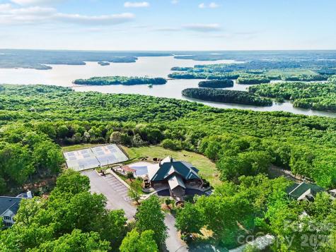 1629 Healing Springs Drive Denton NC 27239