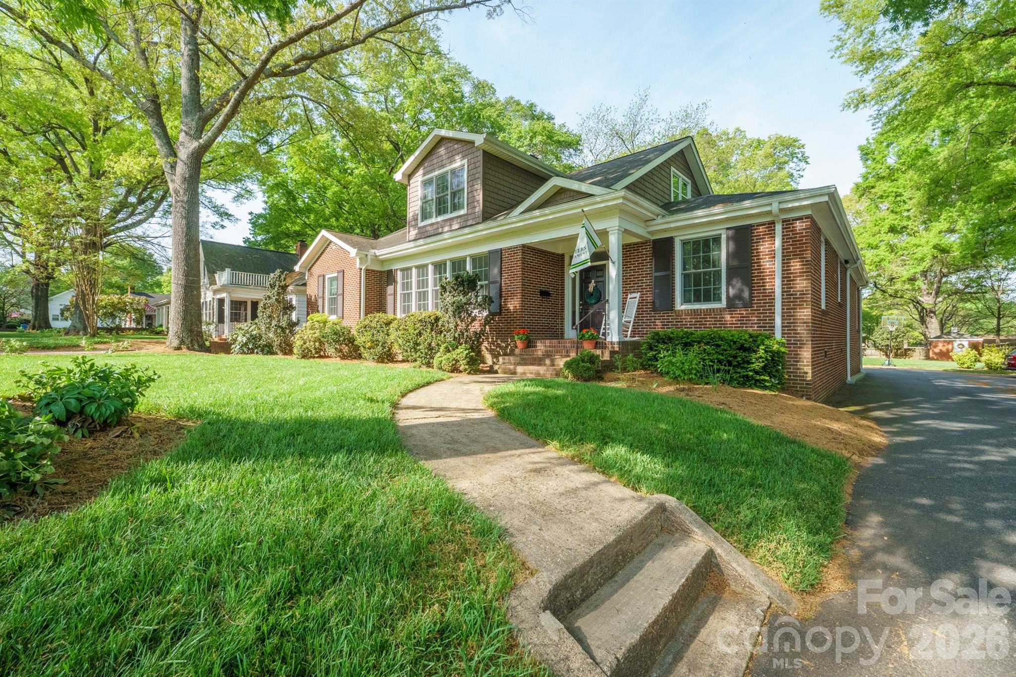 551 7th Street NW Hickory NC 28601