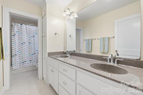 551 7th Street NW Hickory NC 28601