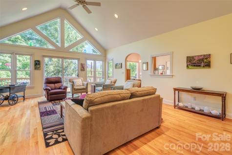 6 Clear Vista Drive Asheville NC 28805