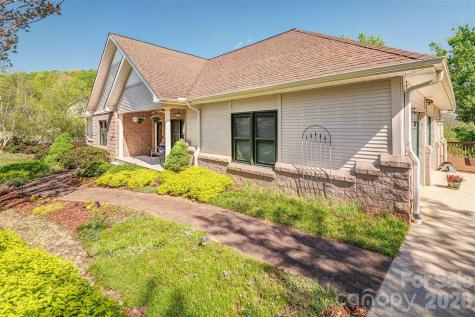 6 Clear Vista Drive Asheville NC 28805
