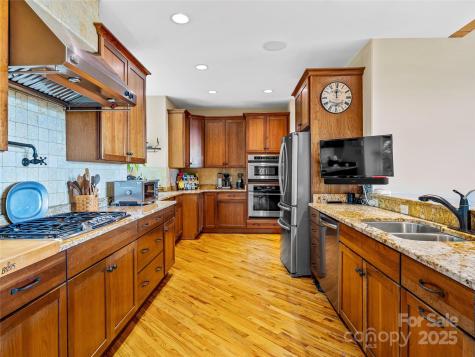 206 Summershade Court Asheville NC 28806