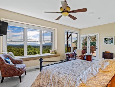 206 Summershade Court Asheville NC 28806