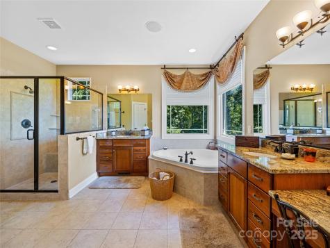 206 Summershade Court Asheville NC 28806