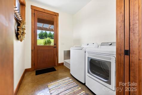 13 New Home Road Marshall NC 28753