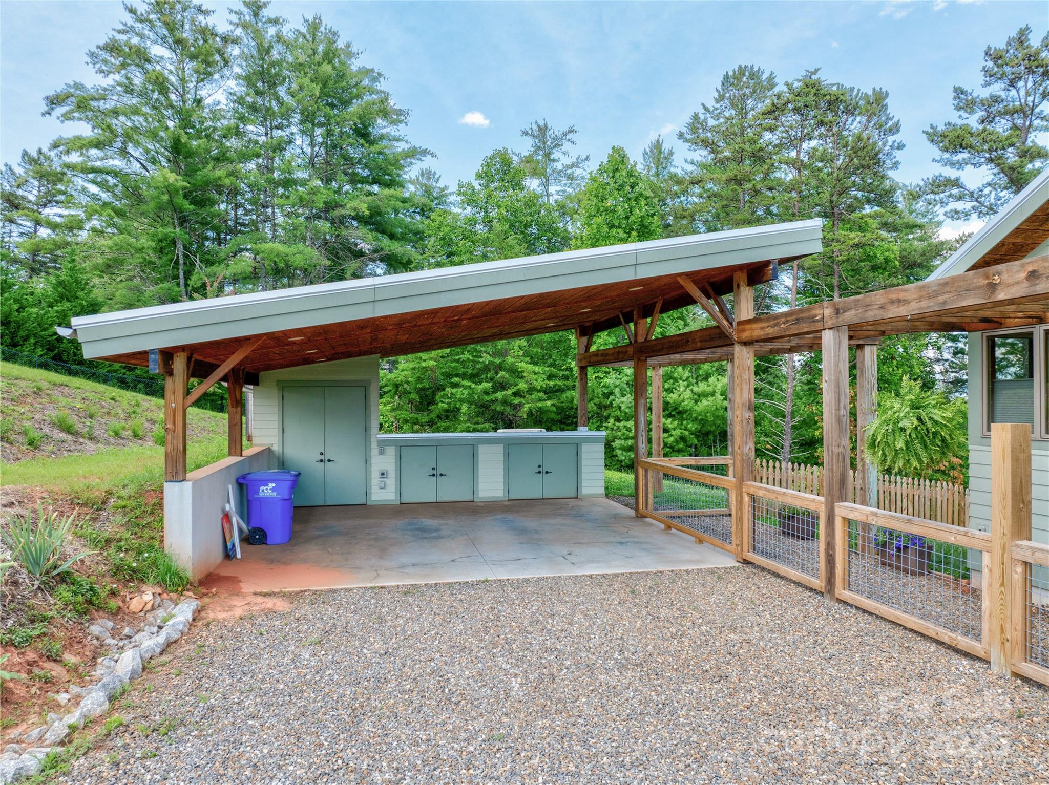 13 New Home Road Marshall NC 28753