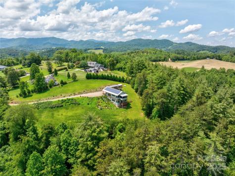 13 New Home Road Marshall NC 28753