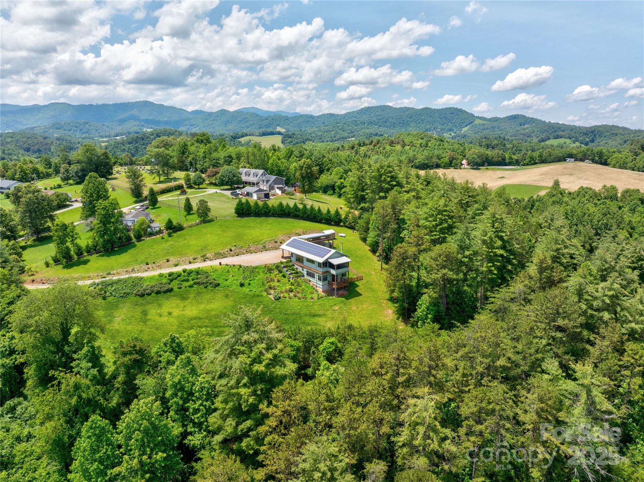 13 New Home Road Marshall NC 28753