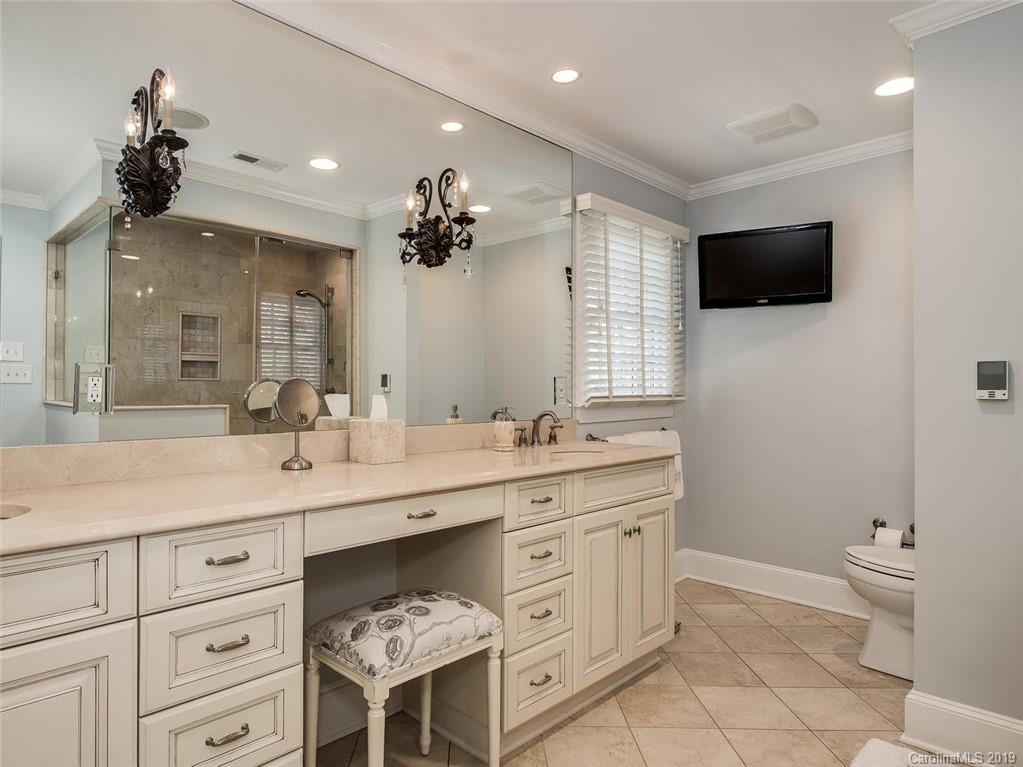 4101 Columbine Circle Charlotte NC 28211