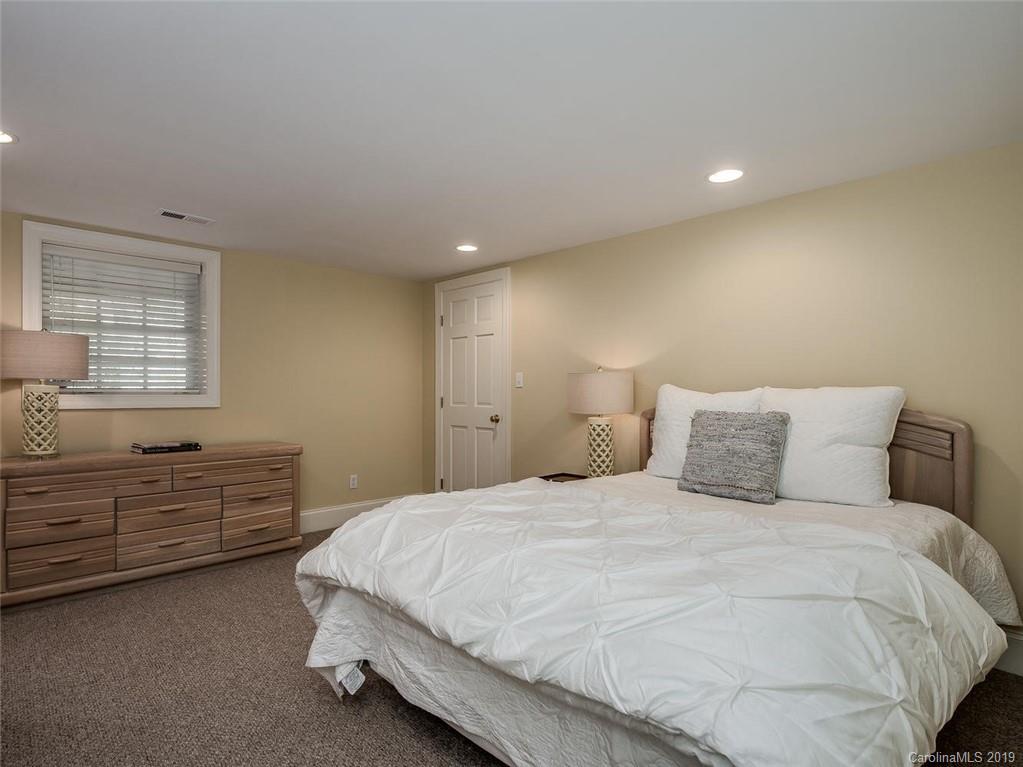 4101 Columbine Circle Charlotte NC 28211
