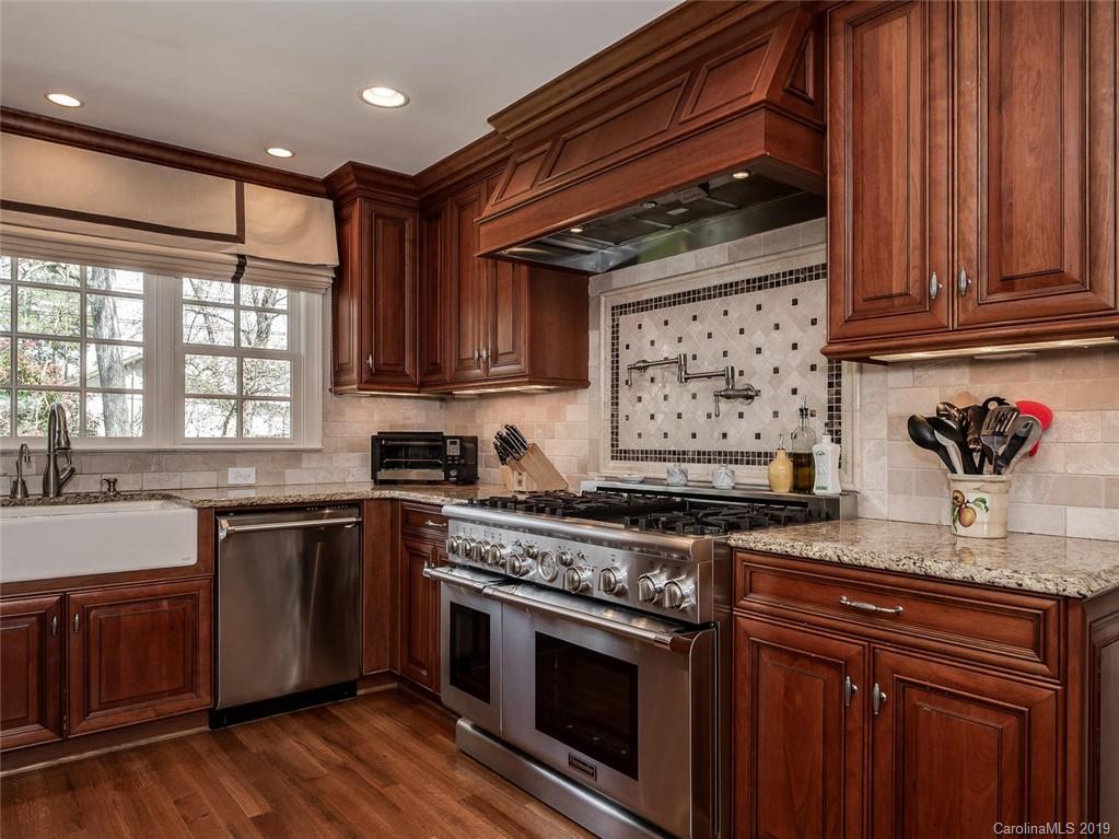 4101 Columbine Circle Charlotte NC 28211