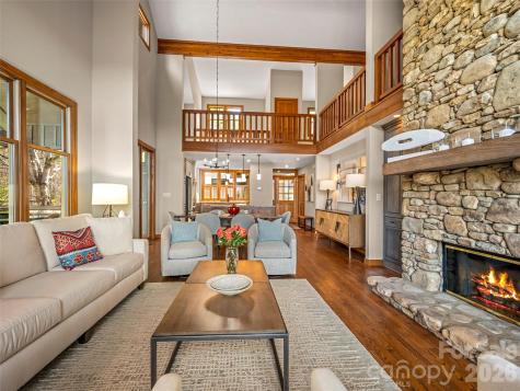 4 Wild Ivy Run Hendersonville NC 28739