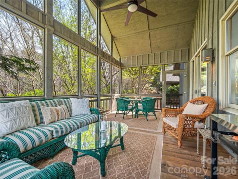4 Wild Ivy Run Hendersonville NC 28739