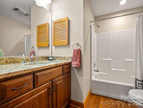 4 Wild Ivy Run Hendersonville NC 28739