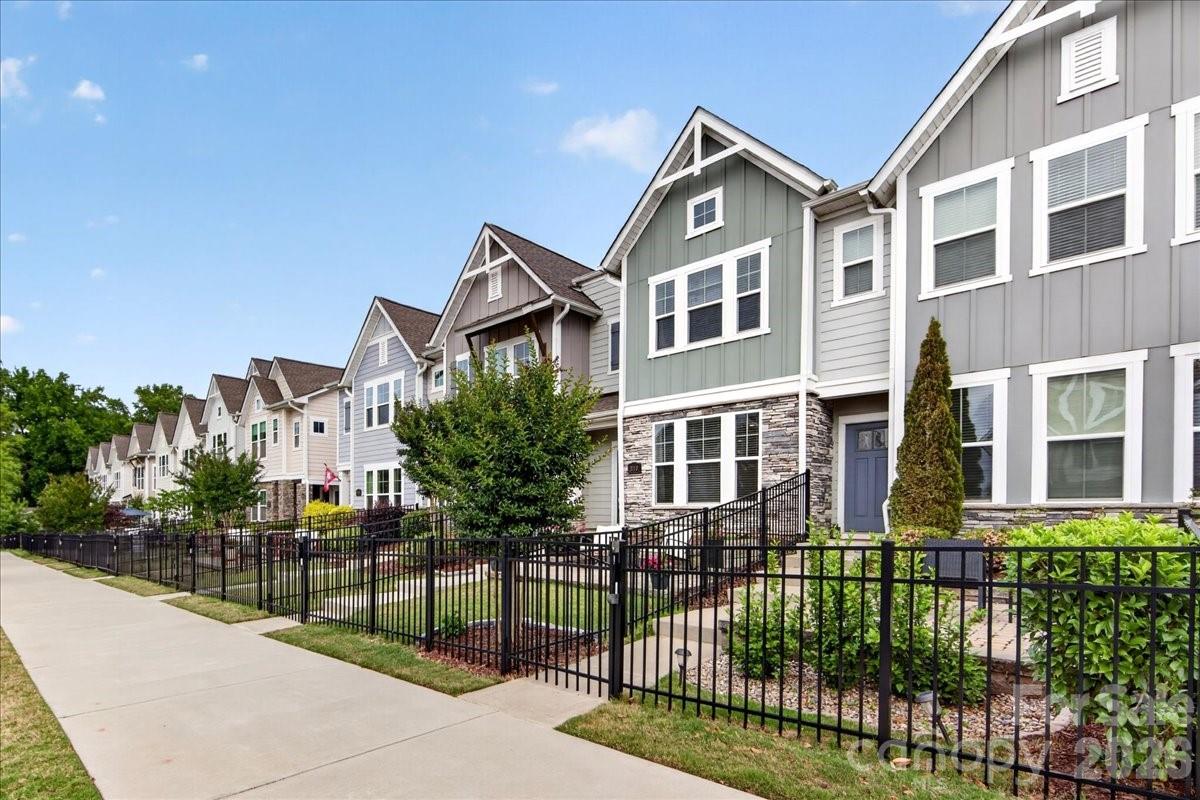 2510 Lydia Avenue Charlotte NC 28205